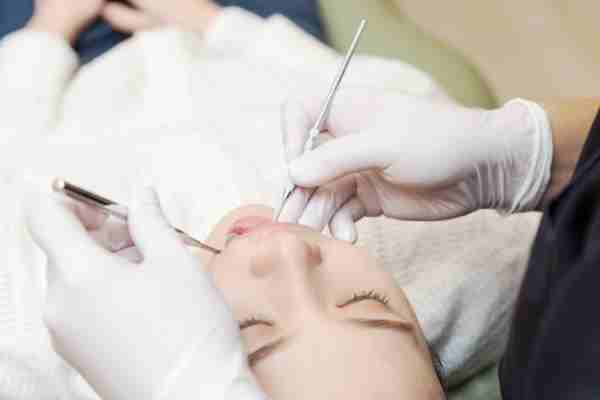 恵比寿の⻭医者・矯正歯科「ココロデンタル恵比寿」|痛くない・怖くない治療は当たり前